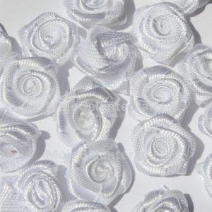 Textilní růžička, 15 mm, bílá