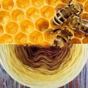 Příze Čarovné klbko, (3n), 1000m, Honey Bee